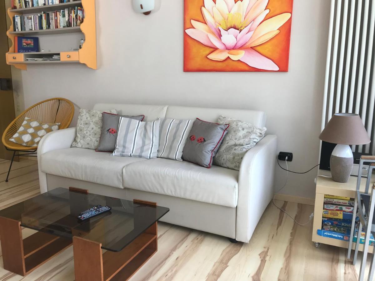 Appartement Lago Blu ริวาเดลการ์ดา ภายนอก รูปภาพ