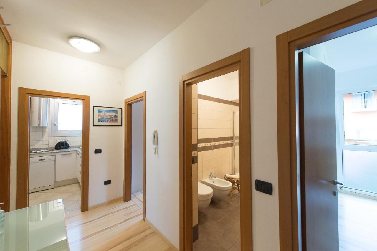 Appartement Lago Blu ริวาเดลการ์ดา ภายนอก รูปภาพ