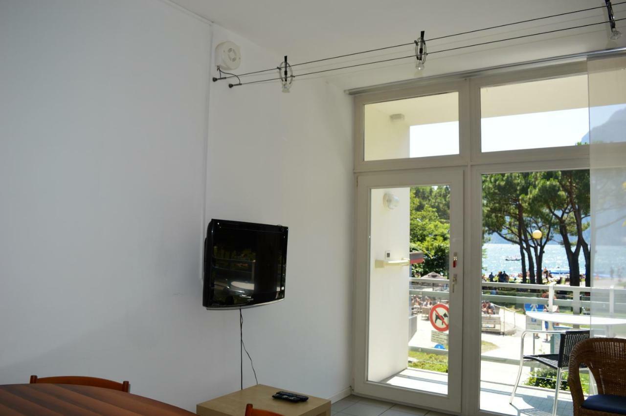 Appartement Lago Blu ริวาเดลการ์ดา ภายนอก รูปภาพ